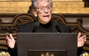 Nhà văn Israel Amos Oz: Muốn dùng văn chương để thay đổi thế giới